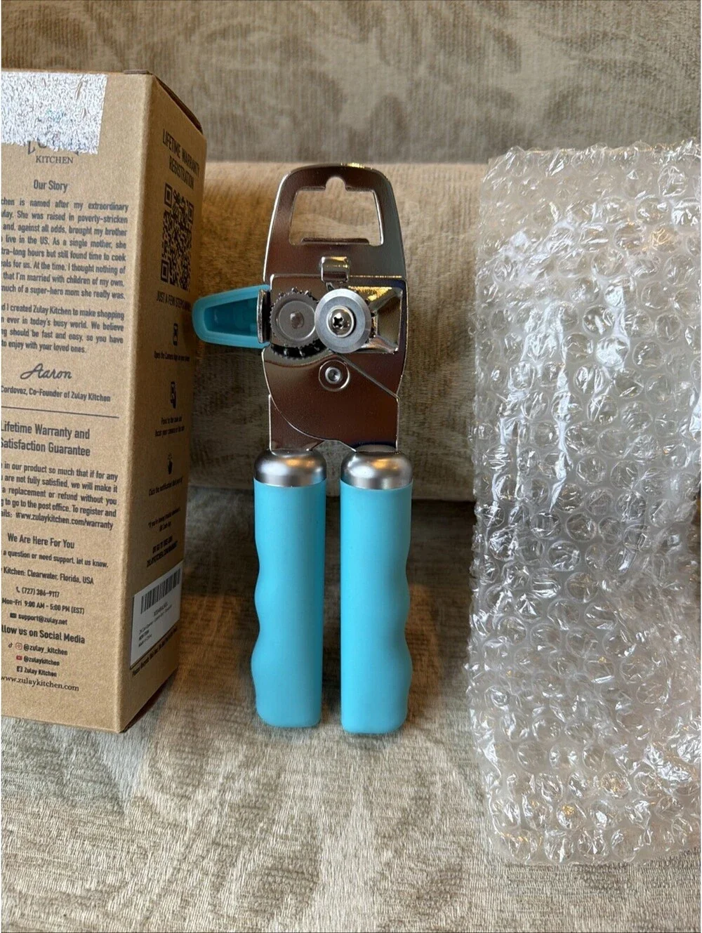 Zulay Kitchen Heavy Duty Stainless Steel Can Opener Comfy Grip,turquoise, New